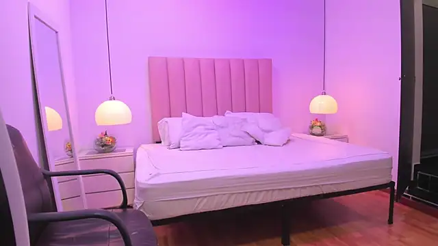 Amy Ferreira online show from 3, 11, 2025