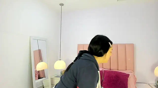 Amy Ferreira online show from 14, 11, 2025