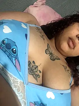 Snapshot of xxangel_baby chatting on 15, 10, 2025 xxangel baby online show from 15, 10, 2025