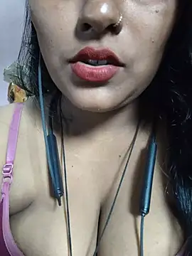 Snapshot of Jasmine_Januja chatting on 11, 7, 2026 Jasmine Januja online show from 11, 7, 2026