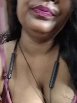 Snapshot of Jasmine_Januja chatting on 13, 7, 2026 Jasmine Januja online show from 13, 7, 2026