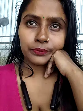 Jasmine Januja online show from 6, 2, 2026