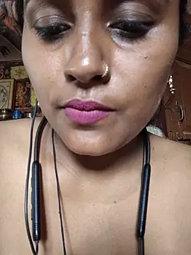 Jasmine Januja online show from 18, 5, 2026