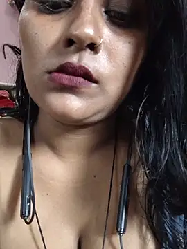 Jasmine Januja online show from 19, 5, 2026
