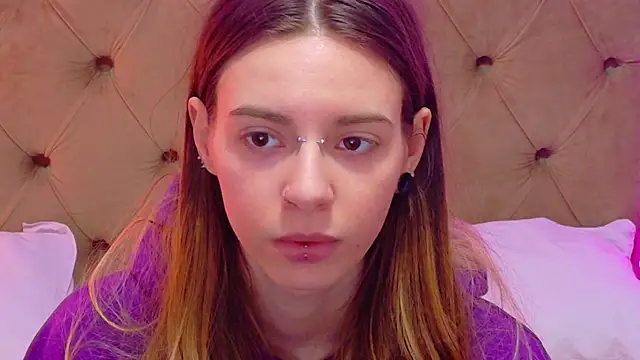 CoraVex online show from 10, 4, 2026