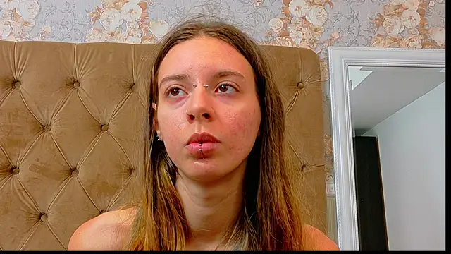 Snapshot of CoraVex chatting on 28, 5, 2026 CoraVex online show from 28, 5, 2026
