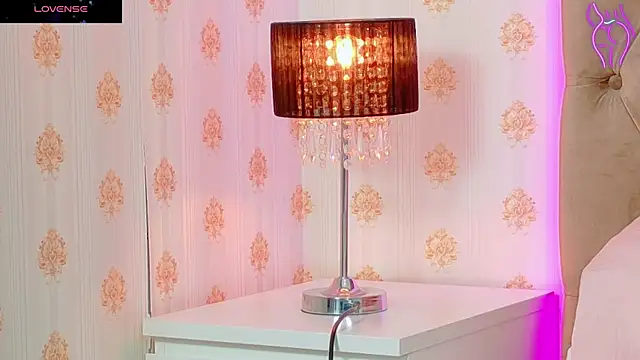 CoraVex online show from 10, 10, 2025