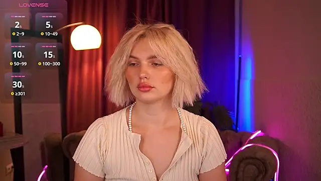 Snapshot of Amelia_Wells chatting on 24, 11, 2025 Amelia Wells online show from 24, 11, 2025