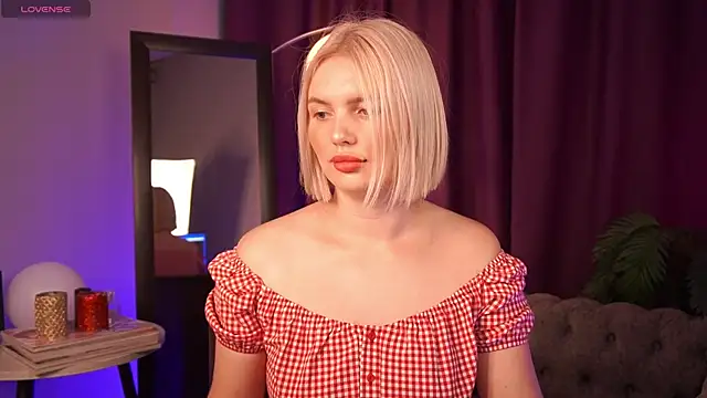 Snapshot of Amelia_Wells chatting on 10, 11, 2025 Amelia Wells online show from 10, 11, 2025