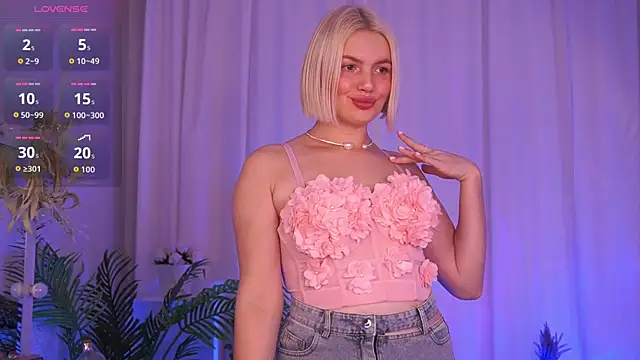 Snapshot of Amelia_Wells chatting on 22, 10, 2025 Amelia Wells online show from 22, 10, 2025