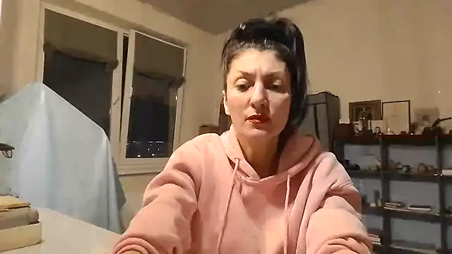 Snapshot of Amirahss chatting on 27, 7, 2026 Amirahss online show from 27, 7, 2026