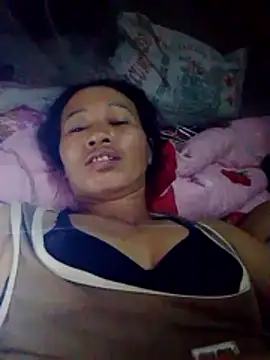 donna-bae online show from 8, 11, 2025