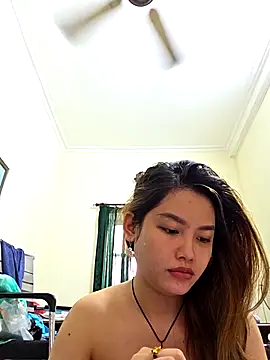 MaiHoang2k online show from 20, 10, 2025