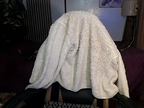 Snapshot of sweet_athena chatting on 16, 3, 2026 sweet athena online show from 16, 3, 2026
