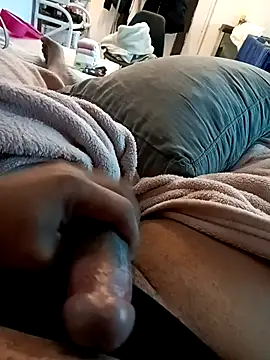 Snapshot of romero115 chatting on 15, 11, 2025 romero115 online show from 15, 11, 2025