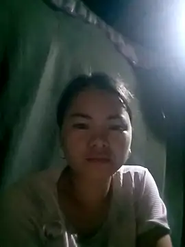 emly-xinh18 online show from 19, 9, 2025