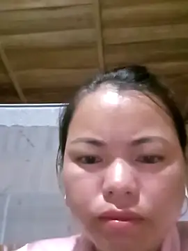 emly-xinh18 online show from 18, 9, 2025