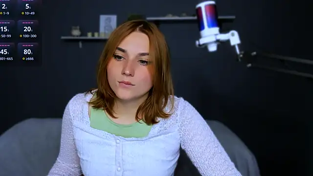 casey meow  online show from 13, 11, 2025