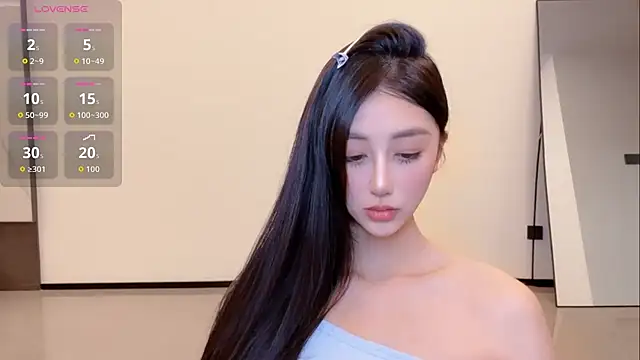 Snapshot of Melody-11 chatting on 24, 11, 2025 Melody-11 online show from 24, 11, 2025