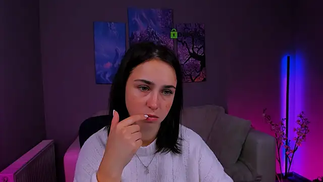 molly xxx3 online show from 1, 10, 2025