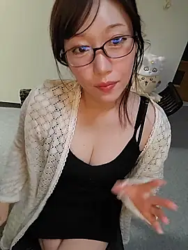 M Kaede online show from 30, 10, 2025