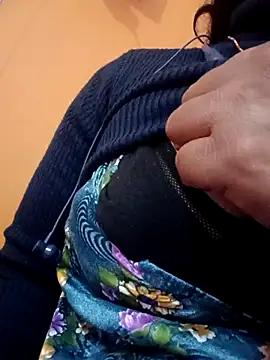 Hott locky online show from 27, 10, 2025