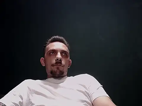 guesswhatbitch online show from 28, 9, 2025