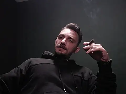 guesswhatbitch online show from 2, 10, 2025