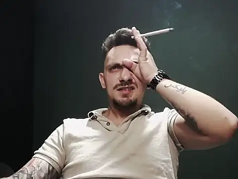 guesswhatbitch online show from 5, 10, 2025