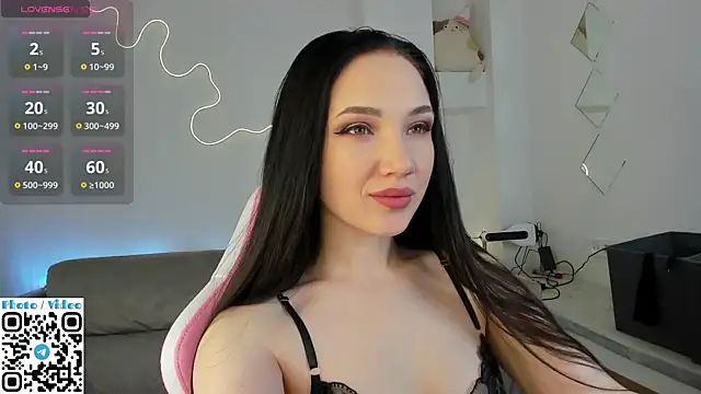 Helen Spark online show from 9, 11, 2025