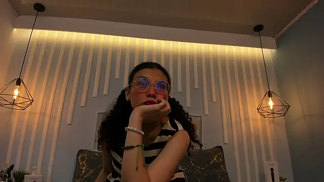 SweetStarr  online show from 23, 10, 2025