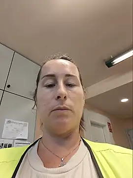 bichota85 online show from 28, 7, 2026