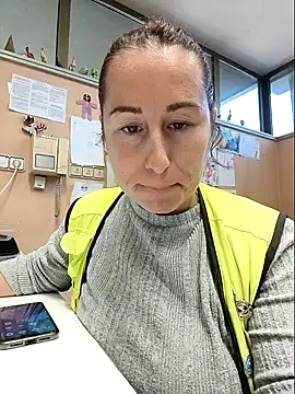 bichota85 online show from 18, 11, 2025