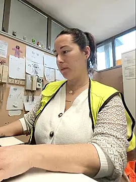 bichota85 online show from 9, 3, 2026