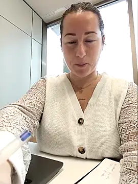 bichota85 online show from 2, 2, 2026