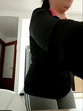 bichota85 online show from 28, 11, 2025