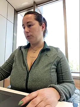 bichota85 online show from 24, 3, 2026