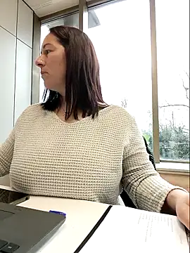 bichota85 online show from 4, 3, 2026