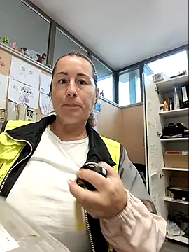 bichota85 online show from 17, 10, 2025