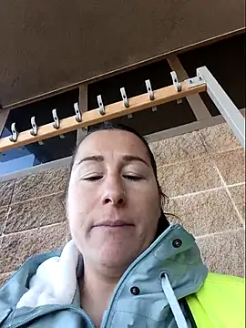 bichota85 online show from 3, 2, 2026