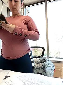 bichota85 online show from 23, 3, 2026