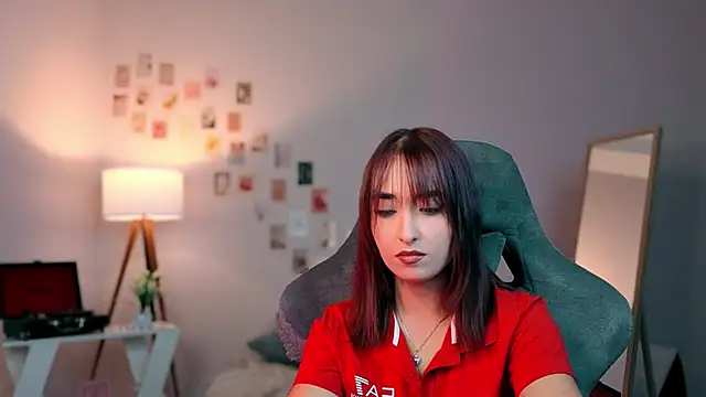 yourfitoviolett online show from 21, 9, 2025