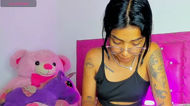 dahiiangomezz online show from 22, 4, 2026