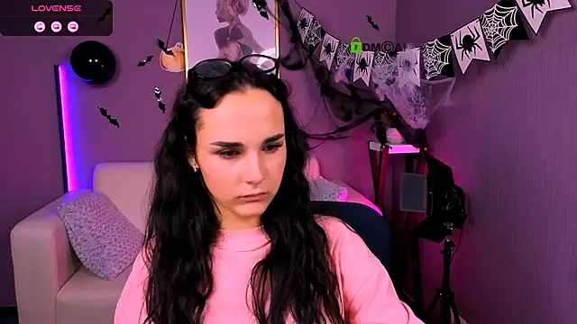 ariana ross7 online show from 25, 10, 2025