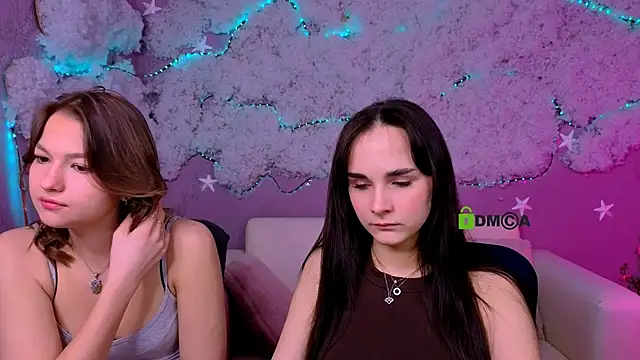 ariana ross7 online show from 13, 4, 2026