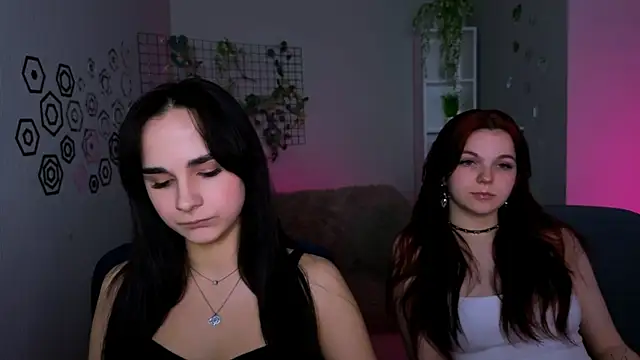 ariana ross7 online show from 21, 4, 2026