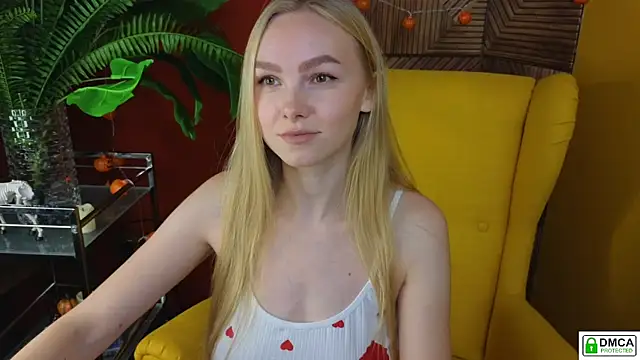 Snapshot of hey_Olivia chatting on 6, 11, 2025 hey Olivia online show from 6, 11, 2025