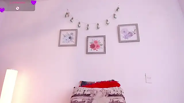 mely rosse  online show from 14, 4, 2026