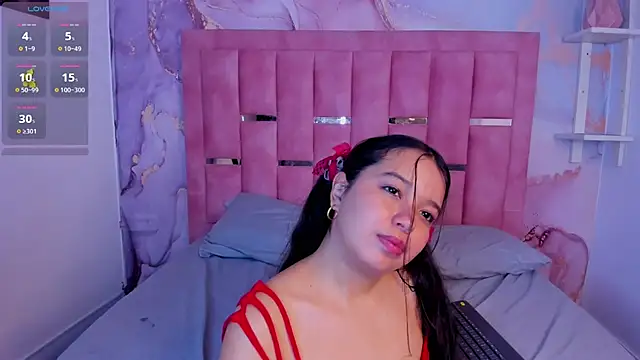Snapshot of LunaWiill_ chatting on 10, 10, 2025 LunaWiill online show from 10, 10, 2025