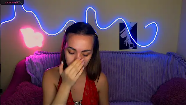 Snapshot of Mia_cutie77 chatting on 12, 10, 2025 Mia cutie77 online show from 12, 10, 2025